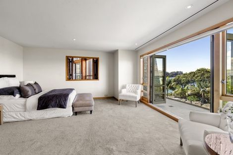 Photo of property in 104 Kauri Road, Laingholm, Auckland, 0604