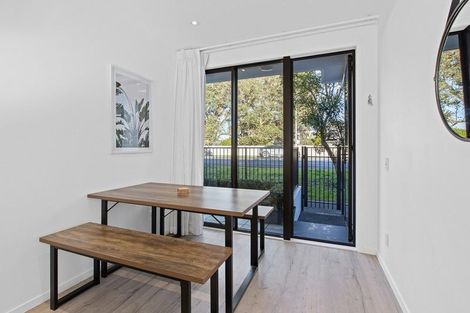 Photo of property in 4/445 Hibiscus Coast Highway, Orewa, 0931