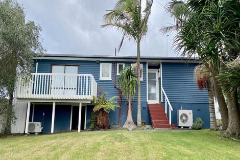 Photo of property in 12 Utting Street, Birkdale, Auckland, 0626