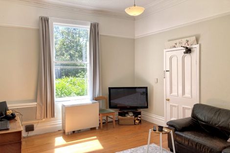 Photo of property in 1/14 Clifton Terrace, Kelburn, Wellington, 6012