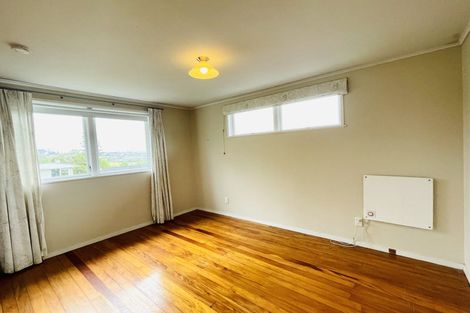 Photo of property in 22 Juniper Road, Sunnynook, Auckland, 0620
