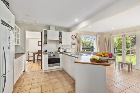 Photo of property in 20 Balliol Drive, Tawa, Wellington, 5028