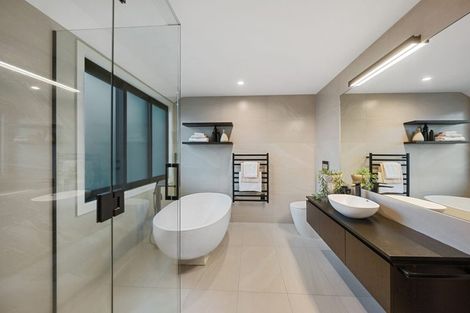 Photo of property in 19 Kingfisher Grove, Greenhithe, Auckland, 0632