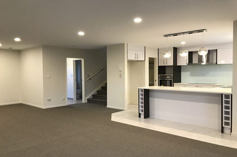 Photo of property in 52a Ennis Avenue, Pakuranga Heights, Auckland, 2010