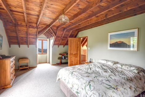 Photo of property in 80 Purakaunui Road, Mihiwaka, Port Chalmers, 9081