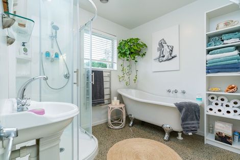 Photo of property in 106 Robert Hastie Drive, Mangawhai, 0573