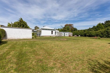 Photo of property in 65 Newman Road, Eketahuna, 4900