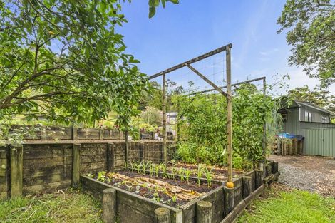 Photo of property in 1082 Sandspit Road, Sandspit, Warkworth, 0982