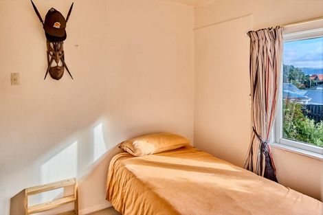 Photo of property in 9 Totara Street, Eastbourne, Lower Hutt, 5013