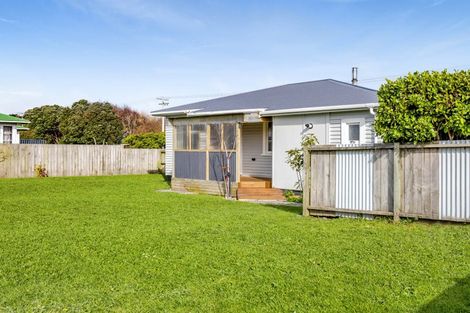 Photo of property in 45 Kauae Street, Manaia, 4612