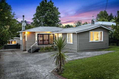 Photo of property in 536 West Coast Road, Oratia, Auckland, 0604