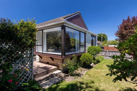 Photo of property in 1/14 Croziers Road, St Albans, Christchurch, 8052