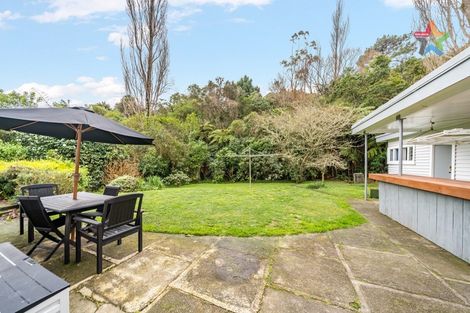 Photo of property in 15 Kennedy Grove, Stokes Valley, Lower Hutt, 5019