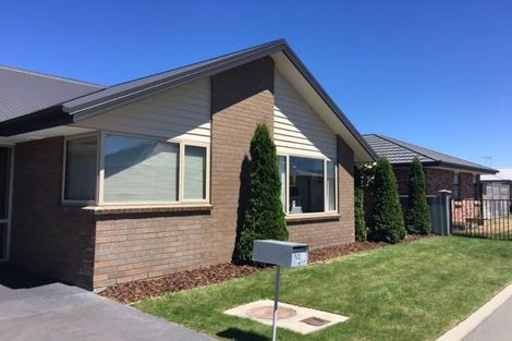 Photo of property in 52 Tahuna Street, Pegasus, 7612