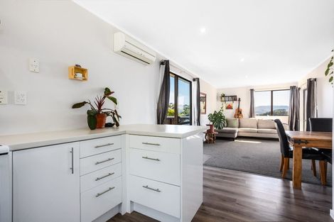 Photo of property in 37 Beaumaris Crescent, Ascot Park, Porirua, 5024