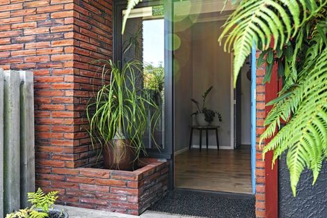 Photo of property in 13a Woodleigh Street, Frankleigh Park, New Plymouth, 4310