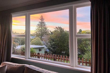 Photo of property in 27 Aorangi Road, Paraparaumu, 5032