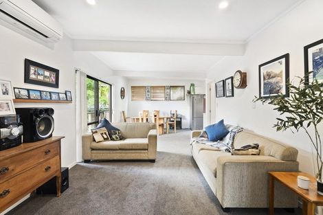 Photo of property in 46 Brian Crescent, Stanmore Bay, Whangaparaoa, 0932