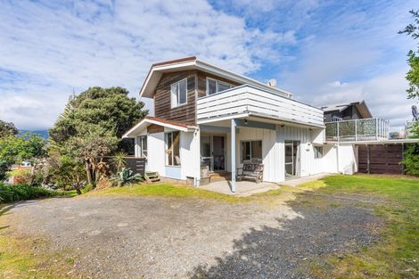 Photo of property in 47 William Street, Waikanae Beach, Waikanae, 5036