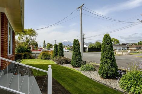 Photo of property in 17 Sanders Avenue, Westown, New Plymouth, 4310