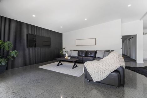 Photo of property in 28 Leathem Crescent, Pokeno, 2402