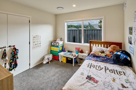 Photo of property in 28 Cynisca Crescent, Wallaceville, Upper Hutt, 5018