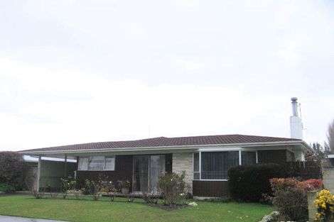 Photo of property in 214 Sunnybank Crescent, Camberley, Hastings, 4120