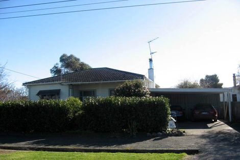 Photo of property in 16 Garrison Street, Carterton, 5713