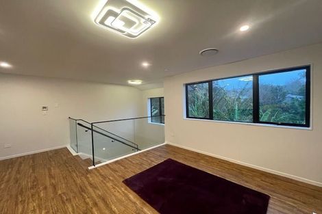 Photo of property in 25 Armstrong Place, New Lynn, Auckland, 0600