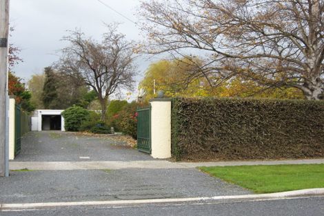 Photo of property in 25 Johnson Street, Milton, 9220