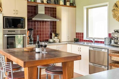 Photo of property in 186 Oceanbeach Road, Mount Maunganui, 3116