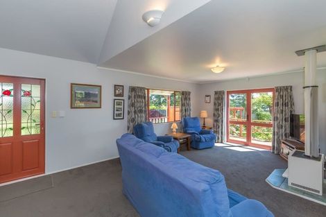 Photo of property in 461 Tararua Road, Levin, 5571