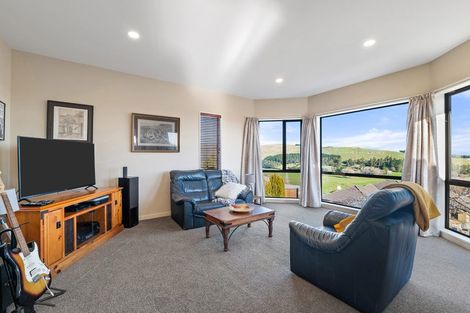 Photo of property in 41 Highcrest Heights, Westmorland, Christchurch, 8025