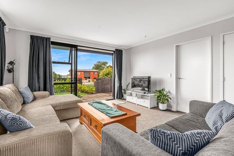Photo of property in 94b Banks Street, Marfell, New Plymouth, 4310