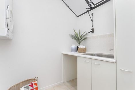 Photo of property in 30 Potts Road, Whitford, Howick, 2571