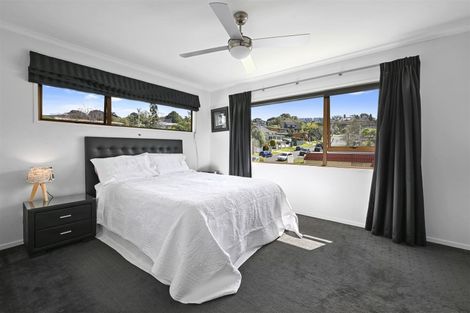 Photo of property in 37 Amante Crescent, Mairangi Bay, Auckland, 0630