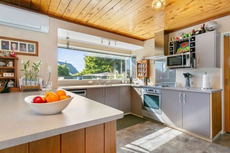 Photo of property in 321 Shakespeare Street, Leamington, Cambridge, 3432