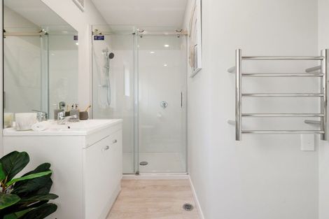 Photo of property in 2/1 Williams Place, Fairfield, Hamilton, 3214