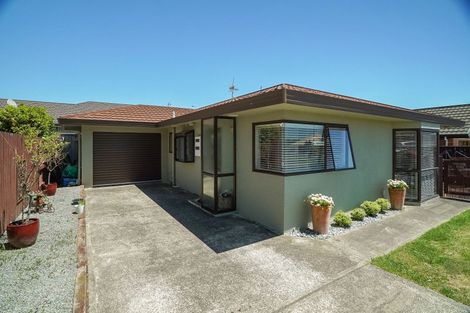 Photo of property in 2/15 Stead Crescent, Stoke, Nelson, 7011