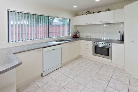 Photo of property in 18 Navan Place, Dannemora, Auckland, 2016