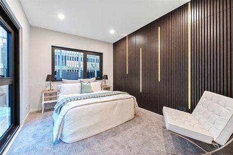 Photo of property in 25 Whakairo Crescent, Gulf Harbour, Whangaparaoa, 0930