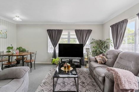 Photo of property in 1/9 Onslow Road, Papakura, 2110