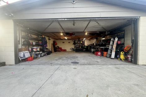 Photo of property in 55 Solomon Avenue, Redwood, Christchurch, 8051