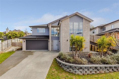 Photo of property in 39 San Marino Drive West, Henderson, Auckland, 0612