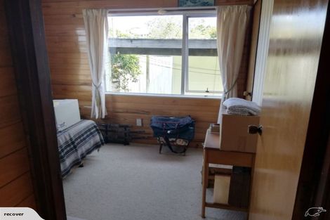 Photo of property in 23 Orere Point Road, Orere Point, Papakura, 2585