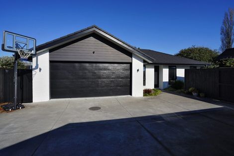 Photo of property in 2/36 Comries Road, Chartwell, Hamilton, 3210