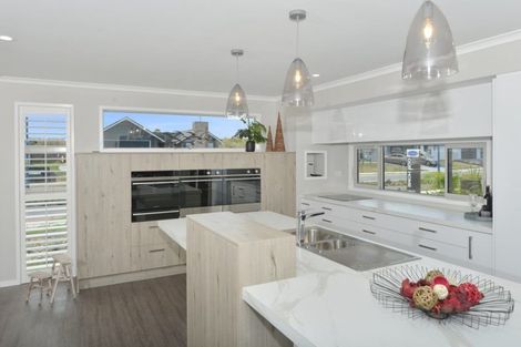 Photo of property in 67 Stace Hopper Drive, One Tree Point, 0118