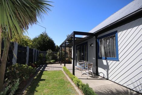 Photo of property in 32 Oak Grove, Ashburton, 7700