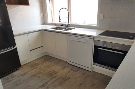 Photo of property in 2/5 Gazelle Avenue, Beach Haven, Auckland, 0626