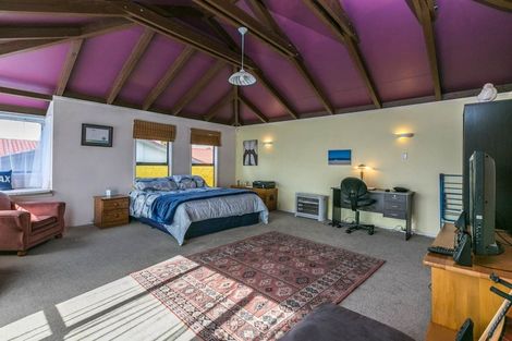 Photo of property in 13 Matuhi Rise, Henderson, Auckland, 0612
